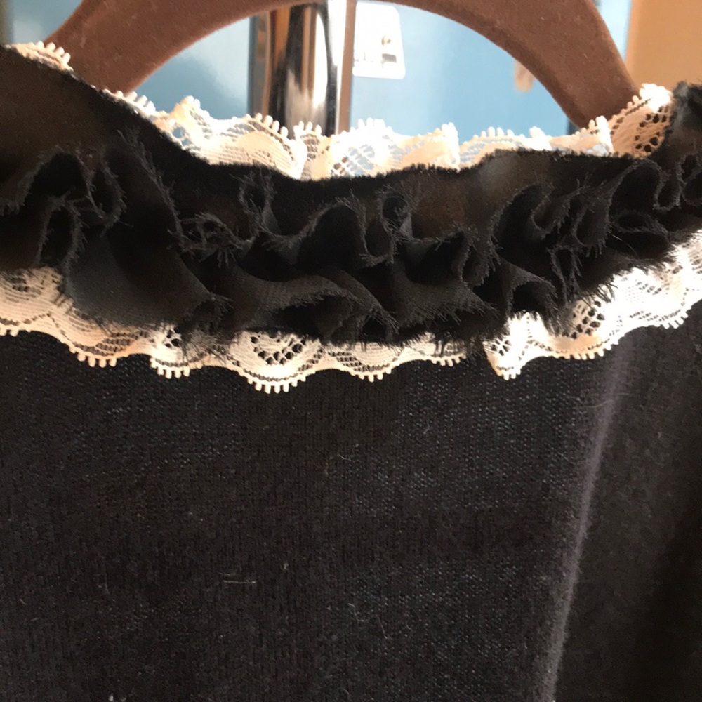 Peck & Peck Wool/Cashmere Black Cardigan ๐ - Picture 4 of 8